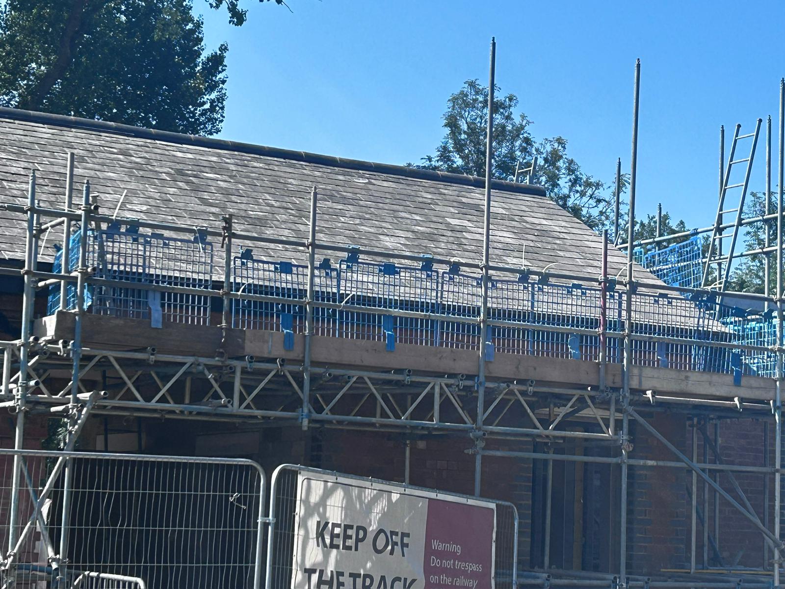 roofing-company-train-stations-english-hertige